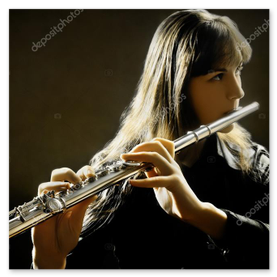 Fl&ucirc;tiste jouant en douceur